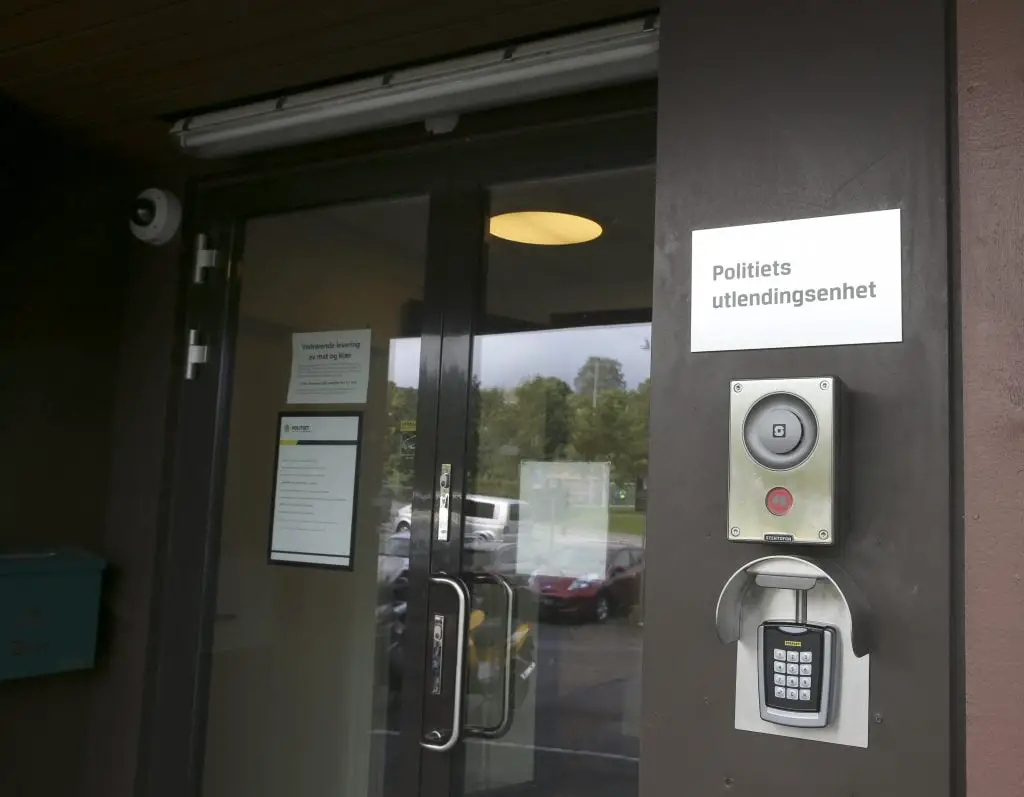 La police en retard sur les retours forcés 4 La police en retard sur les retours forcés - 3