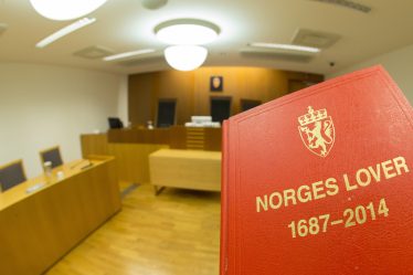 Le père est condamné à neuf ans de prison pour avoir agressé sa fille - 22