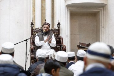 Deux hommes nient être coupables de violences contre un imam 11 Deux hommes nient être coupables de violences contre un imam - 10
