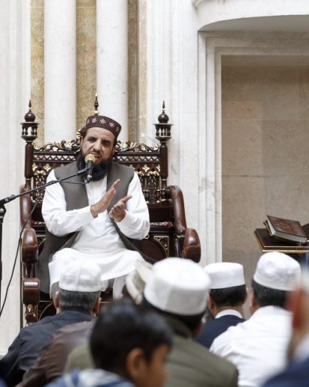 Deux hommes nient être coupables de violences contre un imam 21 Deux hommes nient être coupables de violences contre un imam - 20
