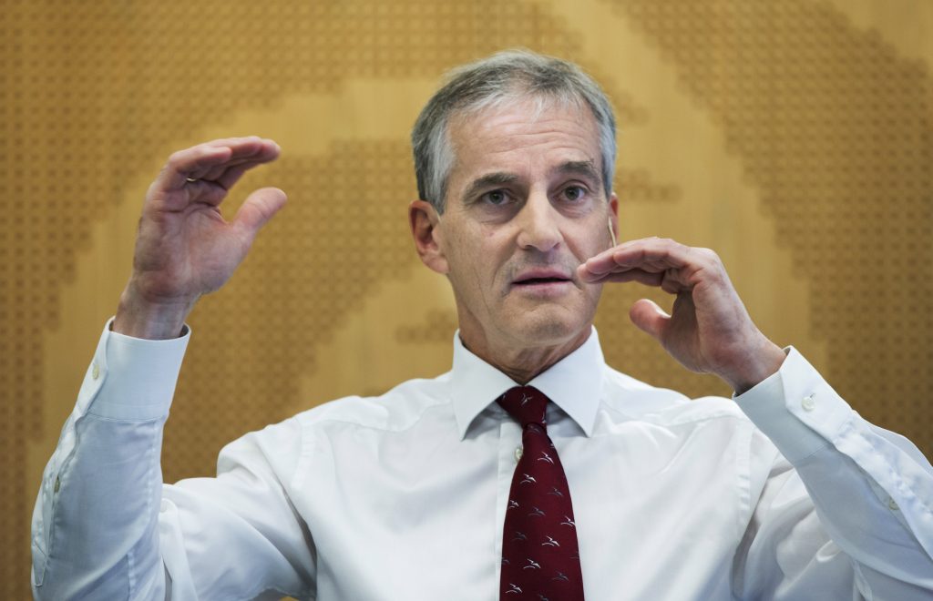 Le travail plonge dans un nouveau sondage 4 Le travail plonge dans un nouveau sondage - 3