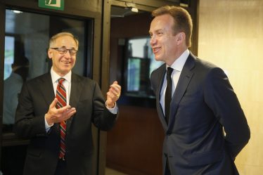 Éloge américaine de la diplomatie de paix norvégienne - 16