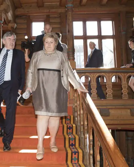 Gordon Brown : - L'éducation des filles est très importante 23 Gordon Brown : - L'éducation des filles est très importante - 22