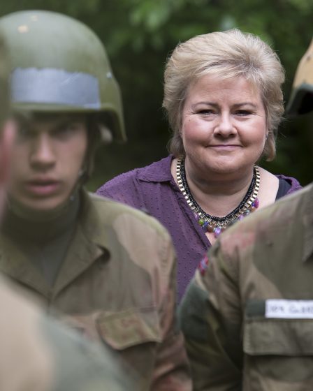 Solberg a rendu visite aux premières femmes conscrites de Norvège 8 Solberg a rendu visite aux premières femmes conscrites de Norvège - 7
