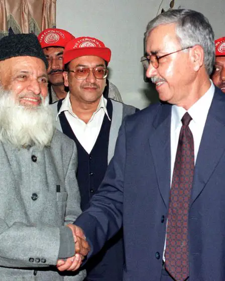 Le héros folklorique pakistanais Abdul Sattar Edhi (88 ans) est mort 20 Le héros folklorique pakistanais Abdul Sattar Edhi (88 ans) est mort - 19