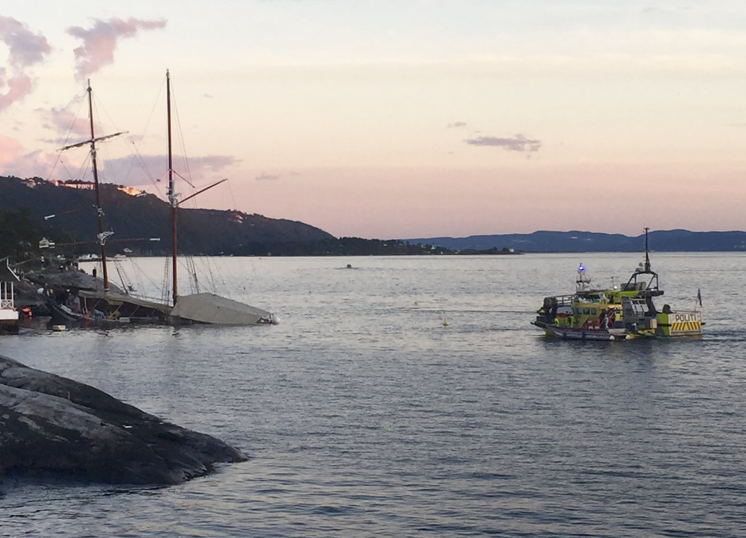 Tous secourus lors du naufrage du navire dans le fjord d'Oslo 4 Tous secourus lors du naufrage du navire dans le fjord d'Oslo - 3