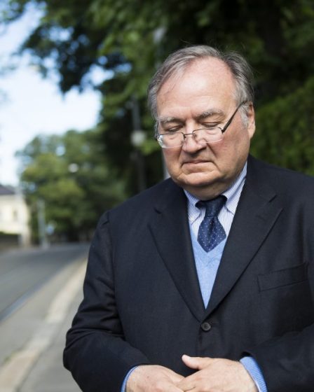 Ambassadeur : - Ces gens sont dirigés par le fanatisme 5 Ambassadeur : - Ces gens sont dirigés par le fanatisme - 4