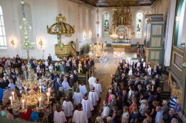 77 bougies cœur allumées dans la cathédrale pour commémorer les victimes du 22 juillet - 20