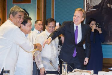 Optimisme prudent dans les négociations aux Philippines - 16