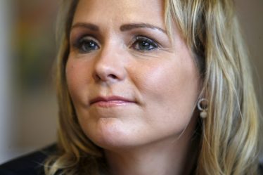 Le ministre de la Culture appelle à une réunion sur Facebook - 10