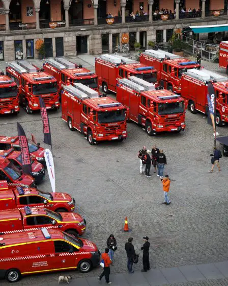 Les services d'incendie du pays ont reçu 36 camions de pompiers en cadeau 5 Les services d'incendie du pays ont reçu 36 camions de pompiers en cadeau - 4