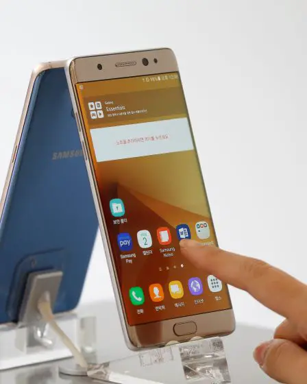 Samsung demande aux gens d'arrêter d'utiliser le top model 5 Samsung demande aux gens d'arrêter d'utiliser le top model - 4