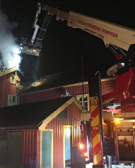Bâtiment complètement détruit par un incendie à Tønsberg 17 Bâtiment complètement détruit par un incendie à Tønsberg - 16