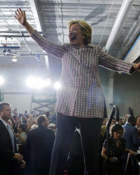Clinton en tête des sondages après un récent débat télévisé 11 Clinton en tête des sondages après un récent débat télévisé - 10