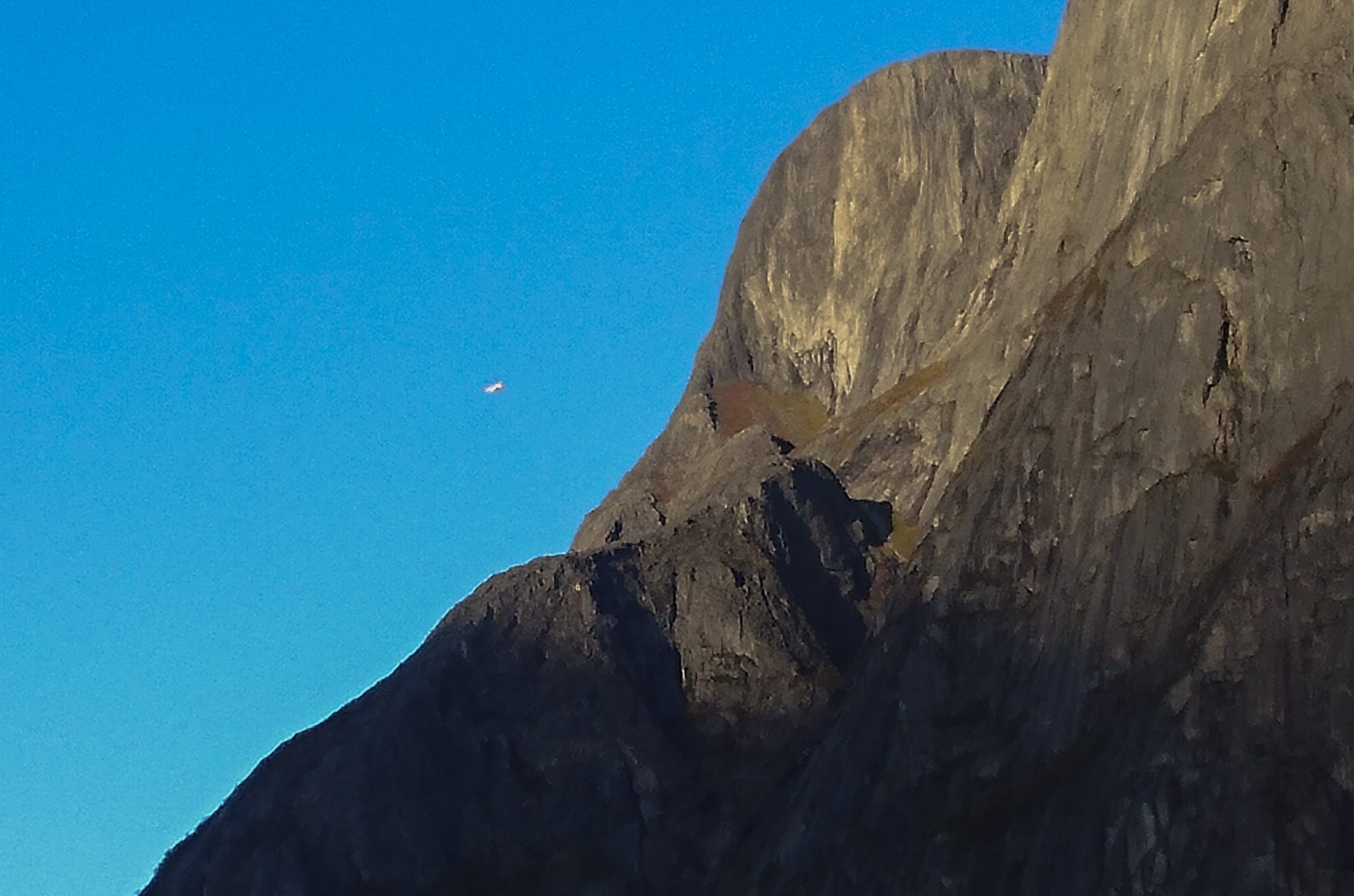Basejumper mort abattu de la montagne Goksøyra 4 Basejumper mort abattu de la montagne Goksøyra - 3