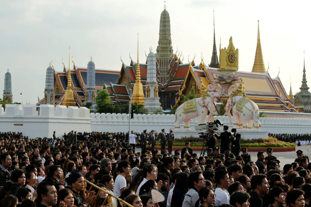 Les touristes sont priés de respecter la période de deuil en Thaïlande 4 Les touristes sont priés de respecter la période de deuil en Thaïlande - 3