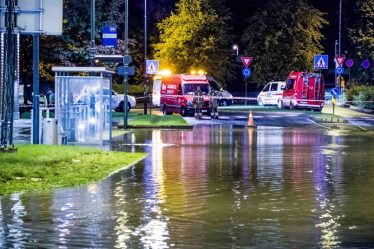 Une fuite d'eau a fermé plusieurs rues à Oslo - 20