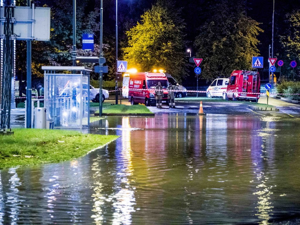 Une fuite d'eau a fermé plusieurs rues à Oslo 4 Une fuite d'eau a fermé plusieurs rues à Oslo - 3
