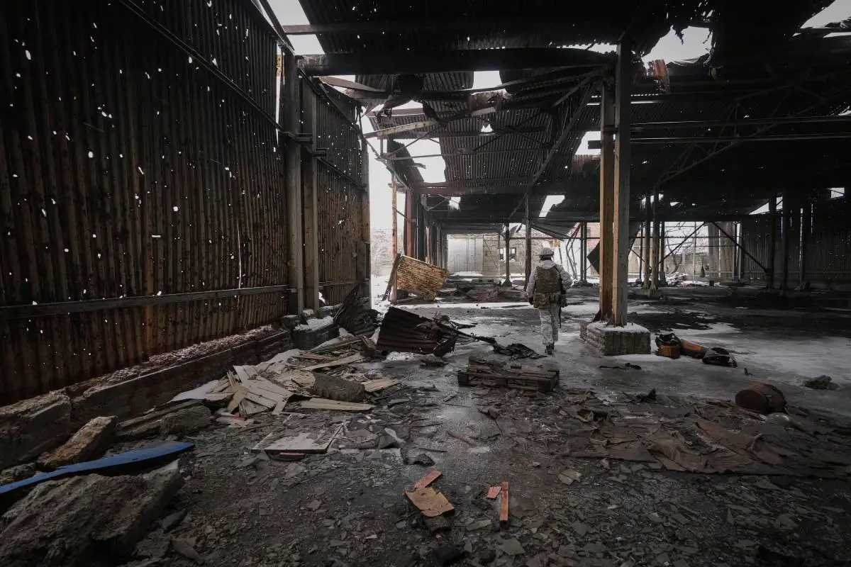 Kremlin : la reconnaissance par la Russie de Donetsk et de Louhansk s'applique également aux zones que l'Ukraine a reconquises depuis 2014 4 Kremlin : la reconnaissance par la Russie de Donetsk et de Louhansk s'applique également aux zones que l'Ukraine a reconquises depuis 2014 - 3