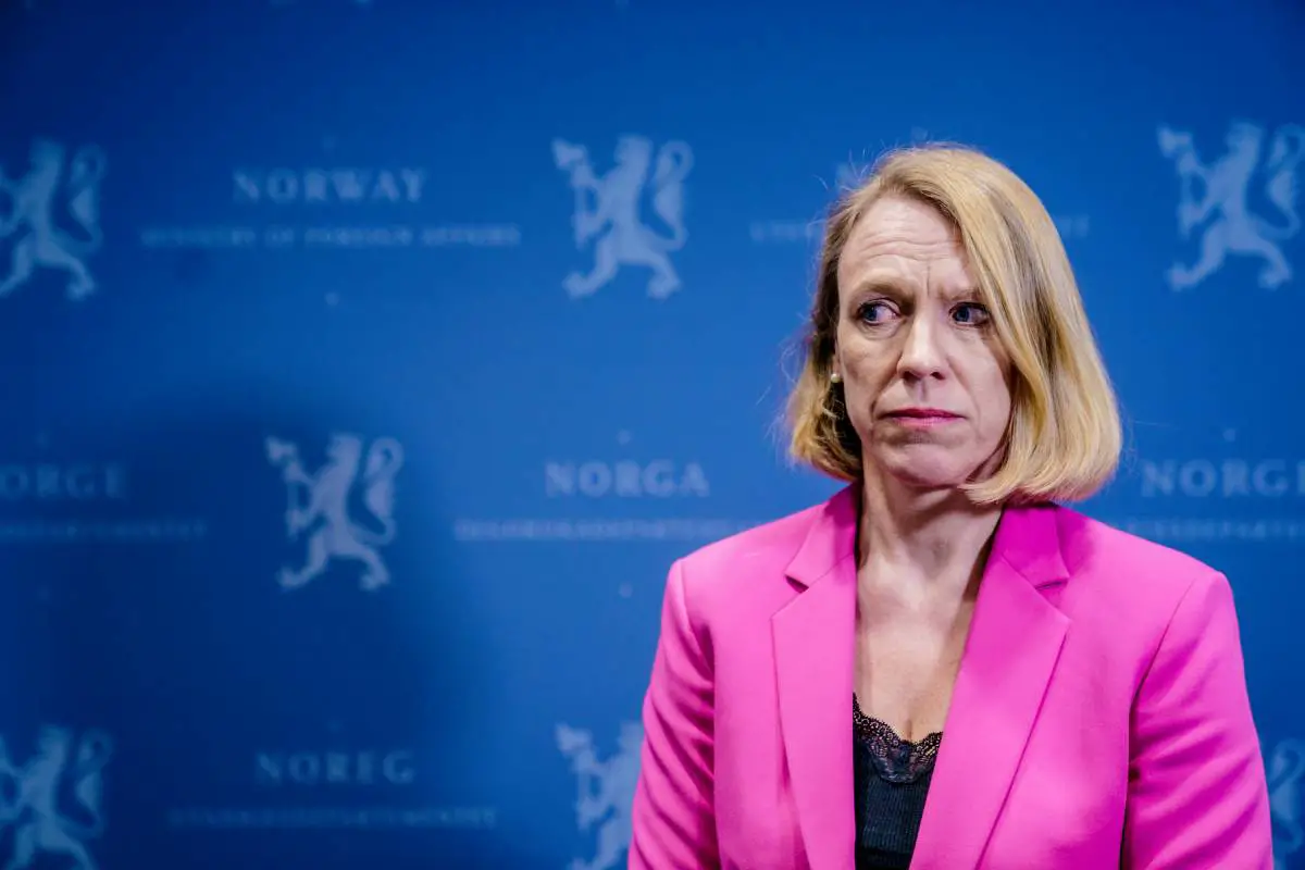 Le ministre norvégien des Affaires étrangères Huitfeldt pense que la situation en Ukraine semble sombre 4 Le ministre norvégien des Affaires étrangères Huitfeldt pense que la situation en Ukraine semble sombre - 3
