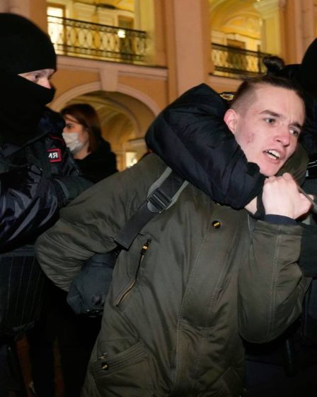 PHOTO : Plus de 700 personnes auraient été arrêtées en Russie pour avoir manifesté contre la guerre en Ukraine - 16