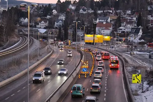 File d'attente mais pas de chaos dans le trafic d'Oslo 4 File d'attente mais pas de chaos dans le trafic d'Oslo - 3