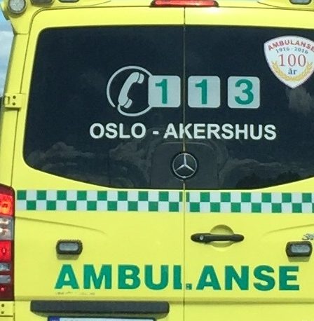 Un homme est tombé de six étages et a atterri dans un taxi 8 Un homme est tombé de six étages et a atterri dans un taxi - 7