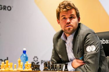 Le Norvégien Magnus Carlsen défend sa couronne de champion du monde d'échecs - encore une fois - 18