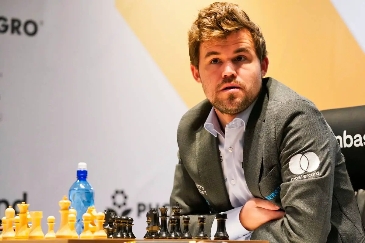 Le Norvégien Magnus Carlsen défend sa couronne de champion du monde d'échecs - encore une fois - 3