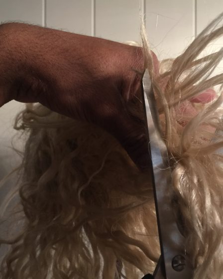 Barber a reçu une coupe d'équipage et des menaces d'un client mécontent - 4