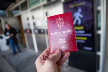 De nombreux Norvégiens n'ont pas renouvelé leur passeport en raison de la couronne - il y a maintenant de longs délais d'attente dans plusieurs villes - 20