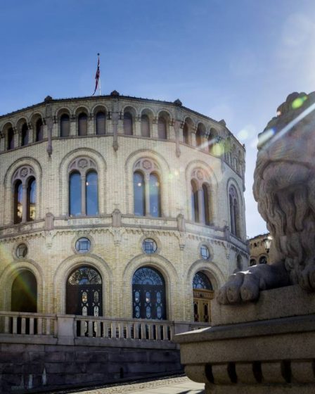 Plusieurs députés norvégiens seront convoqués pour un interrogatoire dans l'affaire du logement des navetteurs 2 Plusieurs députés norvégiens seront convoqués pour un interrogatoire dans l'affaire du logement des navetteurs - 1