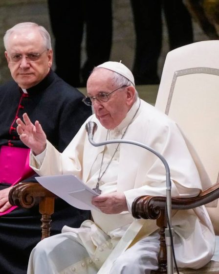 Le pape François demande aux parties à la crise ukrainienne de s'abstenir de violence : "La paix est menacée par l'intérêt personnel" - 24