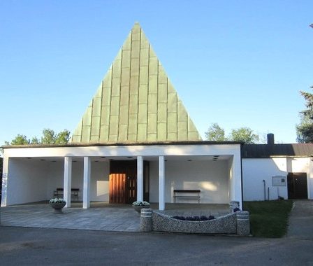 Une vingtaine de pierres tombales renversées à Romerike 14 Une vingtaine de pierres tombales renversées à Romerike - 13