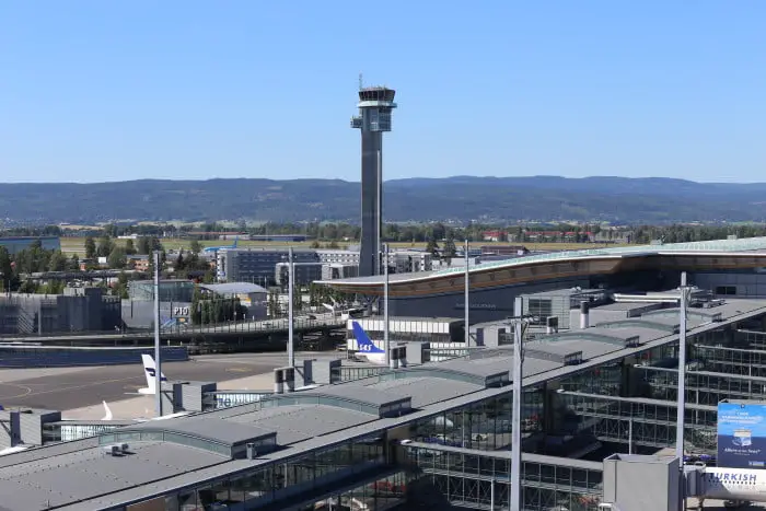 L'aéroport d'Oslo pourrait être fermé vendredi 4 L'aéroport d'Oslo pourrait être fermé vendredi - 3