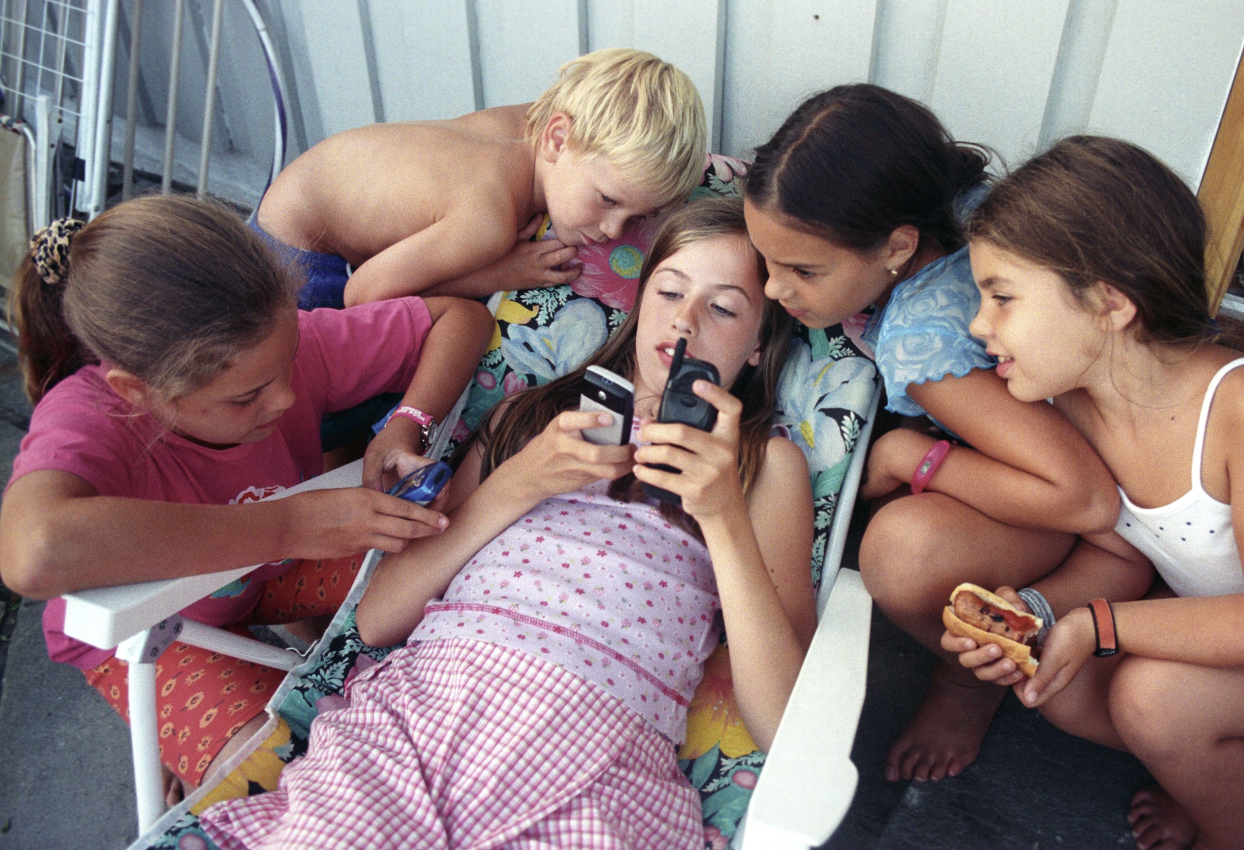 Les enfants pensent que les adultes passent trop de temps en ligne 4 Les enfants pensent que les adultes passent trop de temps en ligne - 3