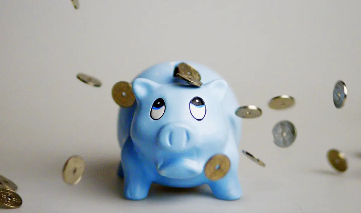 Argent de vacances pour l'argent des taxes de vacances dans la tirelire 4 Argent de vacances pour l'argent des taxes de vacances dans la tirelire - 3