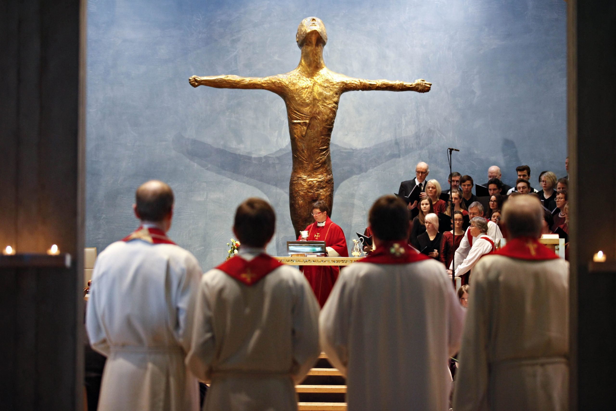 L'Eglise demande 3,77 milliards 4 L'Eglise demande 3,77 milliards - 3