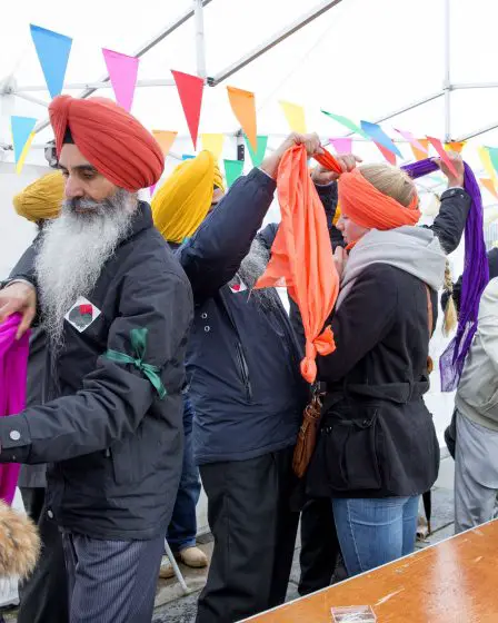 Plus de 10 000 personnes ont assisté au Turban Day à Oslo 8 Plus de 10 000 personnes ont assisté au Turban Day à Oslo - 7