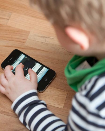 Les jeunes enfants exposés aux abus en ligne 17 Les jeunes enfants exposés aux abus en ligne - 16