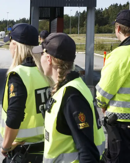 Seize Polonais arrêtés pour contrebande 29 Seize Polonais arrêtés pour contrebande - 28
