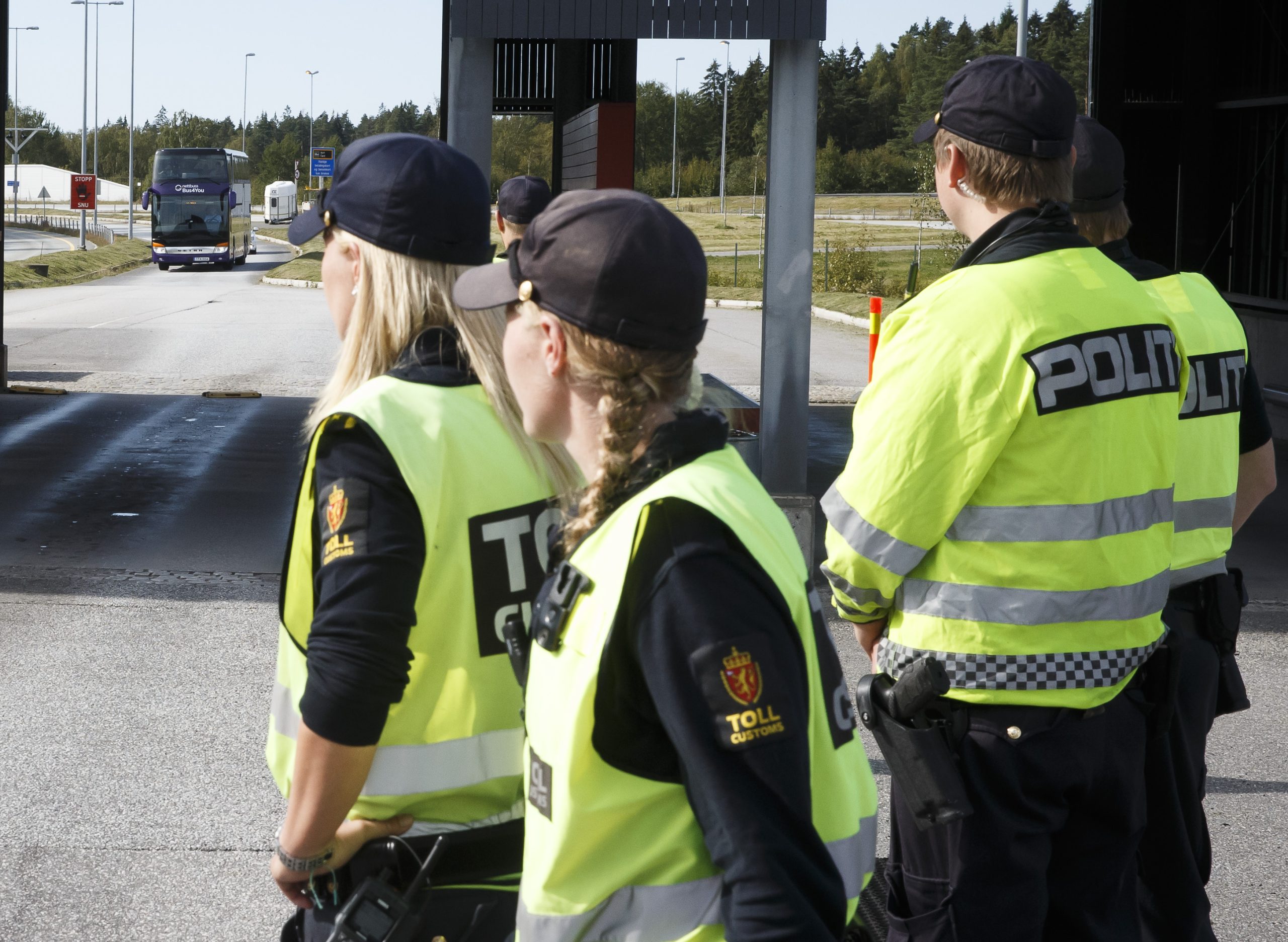 Seize Polonais arrêtés pour contrebande 4 Seize Polonais arrêtés pour contrebande - 3