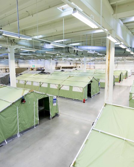 Seuls huit demandeurs d'asile vivent dans des centres d'asile géants 23 Seuls huit demandeurs d'asile vivent dans des centres d'asile géants - 22