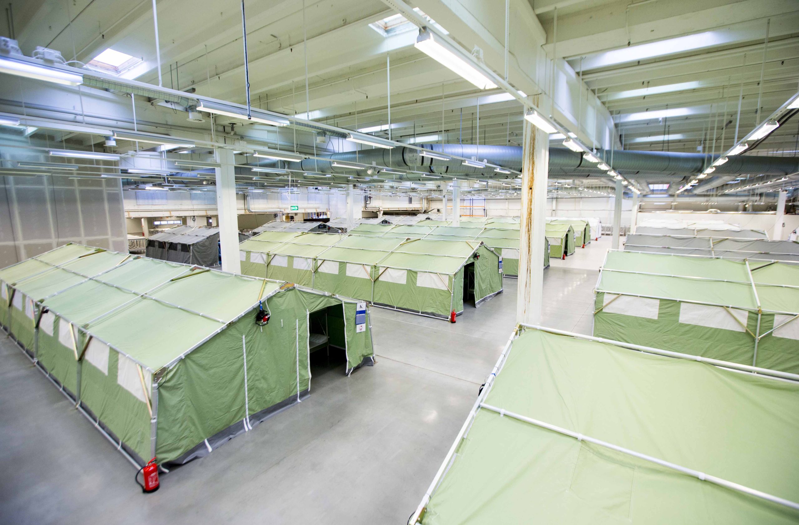 Seuls huit demandeurs d'asile vivent dans des centres d'asile géants 4 Seuls huit demandeurs d'asile vivent dans des centres d'asile géants - 3