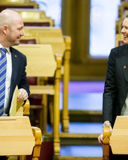 Le gouvernement veut 9 000 retours forcés cette année, 1 200 de plus que l'an dernier 29 Le gouvernement veut 9 000 retours forcés cette année, 1 200 de plus que l'an dernier - 28