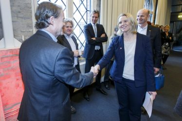 Croix-Rouge : Listhaug doit jouer son rôle dans l'enthousiasme pour l'intégration au quotidien - 8