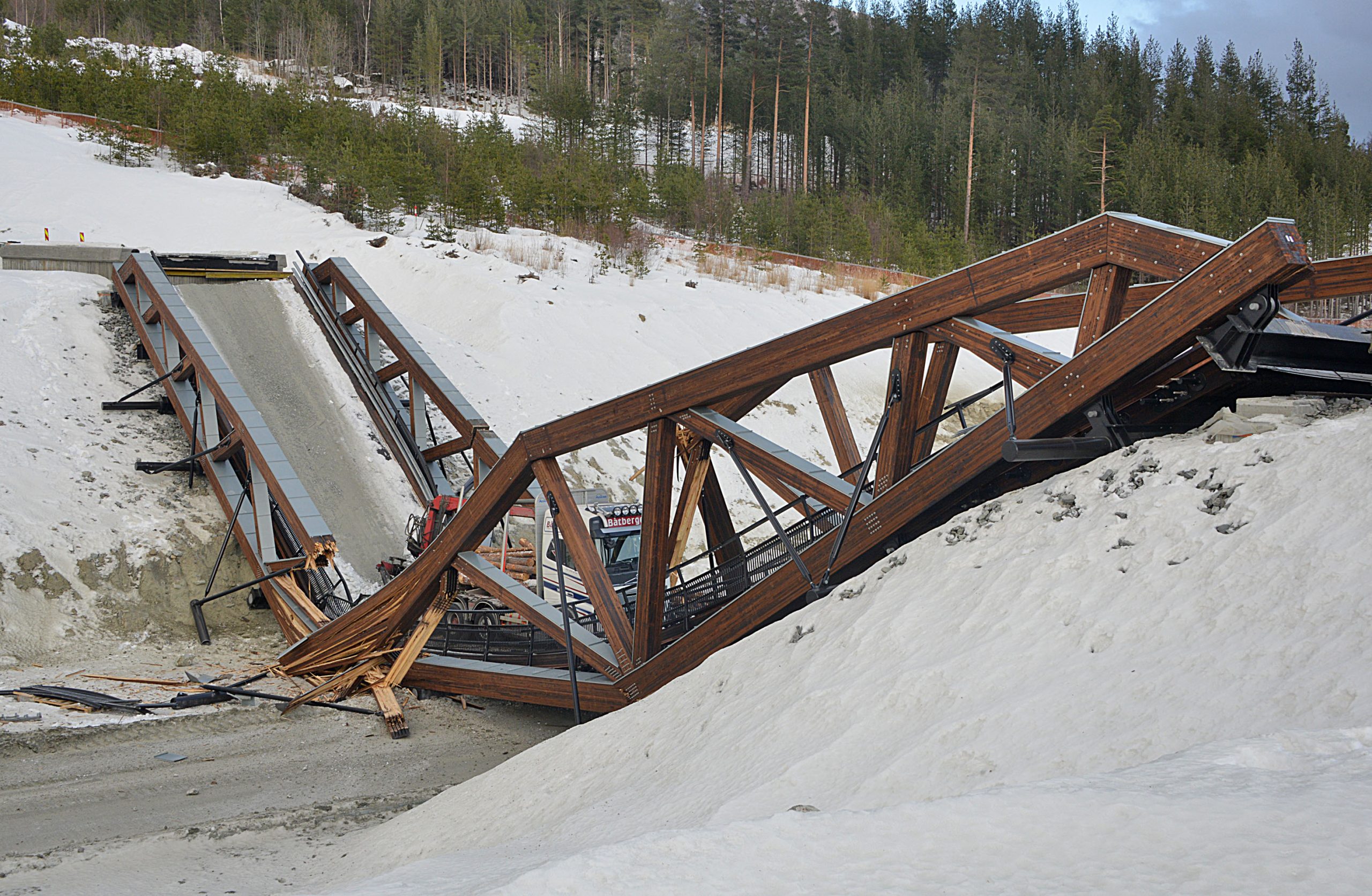 Le pont sur la nouvelle E6 à Gudbrandsdalen s'est effondré 4 Le pont sur la nouvelle E6 à Gudbrandsdalen s'est effondré - 3