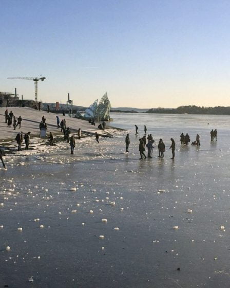 Les pompiers d'Oslo abasourdis par les passants sur la glace - 7