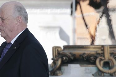 Le roi Harald présente ses condoléances après le tremblement de terre en Équateur - 18