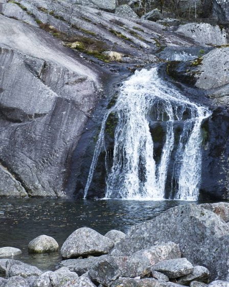 Condition critique pour les frères qui ont été ramassés au fond de la rivière 20 Condition critique pour les frères qui ont été ramassés au fond de la rivière - 19